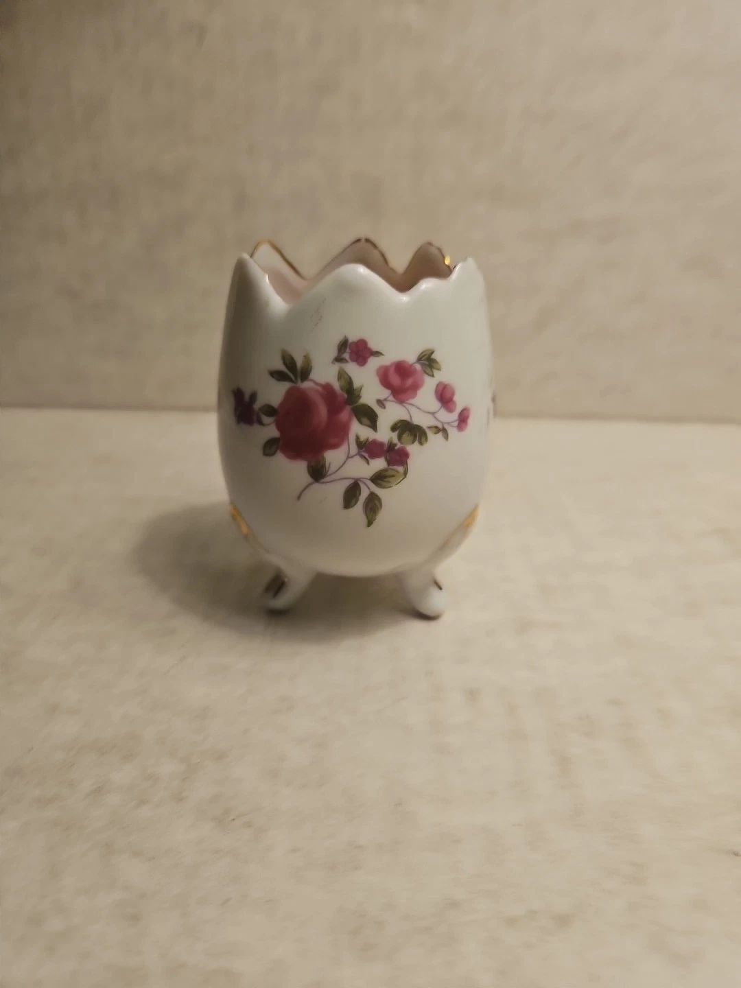 Vintage Porcelain Footed Egg-Shaped Vase – Hand-Painted Roses, Made in Japan