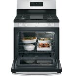 GE 30-Inch Freestanding Gas Range with 4.8 cu. ft. Oven Capacity and Sealed Cooktop Burners - Image 3