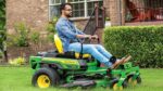 John Deere Z325E ZTrak Zero Turn Mower with 48-Inch Accel Deep Deck - Image 2